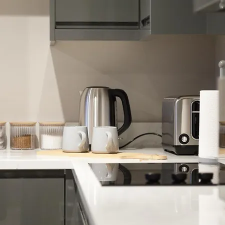 Apartamento 1 Bed - Long Term Rates- Contractors-professionals-relocators