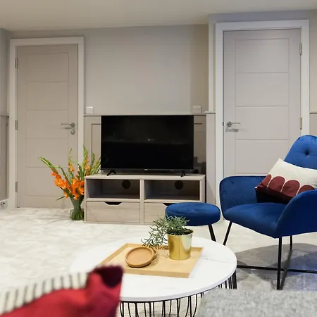 1 Bed - Long Term Rates- Contractors-professionals-relocators 公寓