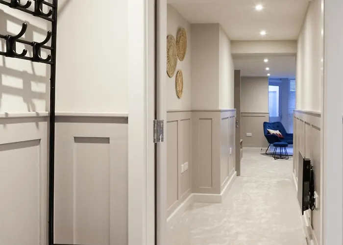 Appartement Near Train Station & Financial District *