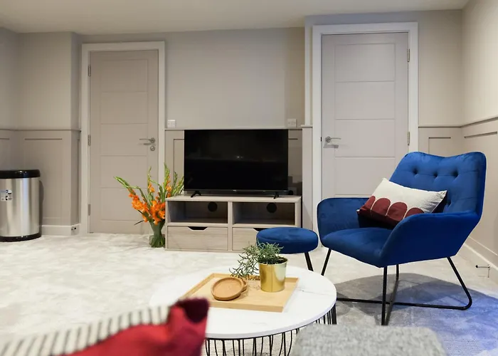 Near Train Station & Financial District Appartement