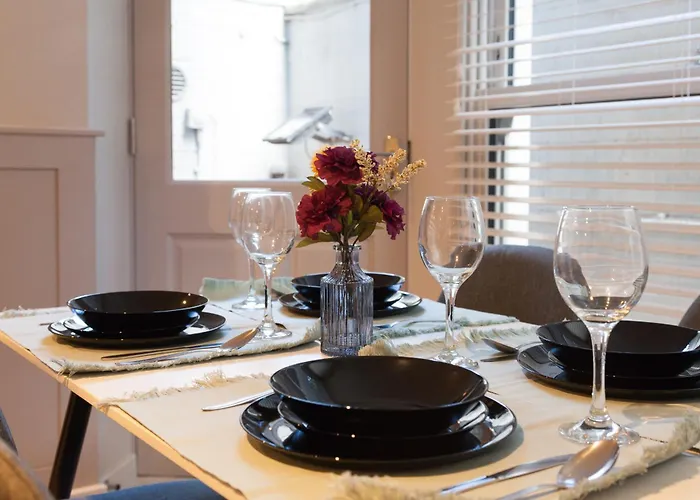 Near Train Station & Financial District