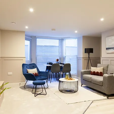 1 Bed - Long Term Rates- Contractors-professionals-relocators Apartamento *